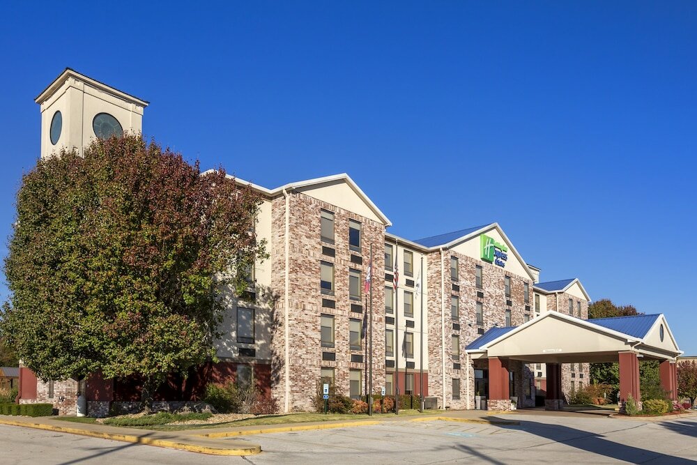 Фото Holiday Inn Express & Suites Harrison