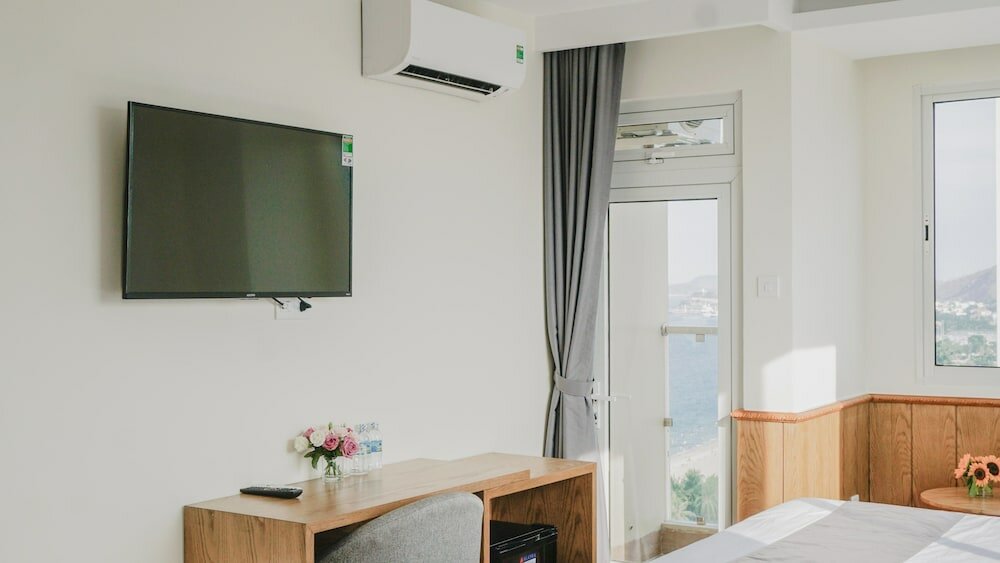 Фото Quang Vinh Hotel