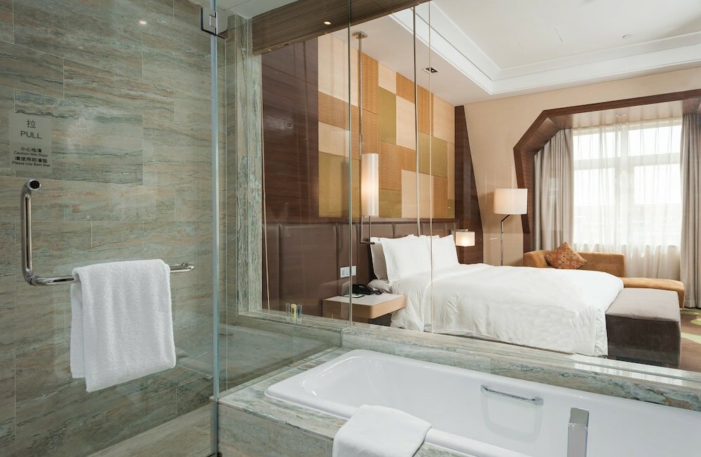 Фото Holiday Inn Qingdao Expo, an Ihg Hotel