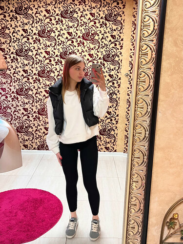 Әдемі есектері бар орыс қыздары