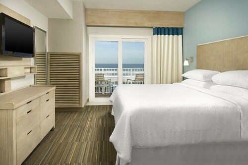 Гостиница Four Points by Sheraton Jacksonville Beachfront
