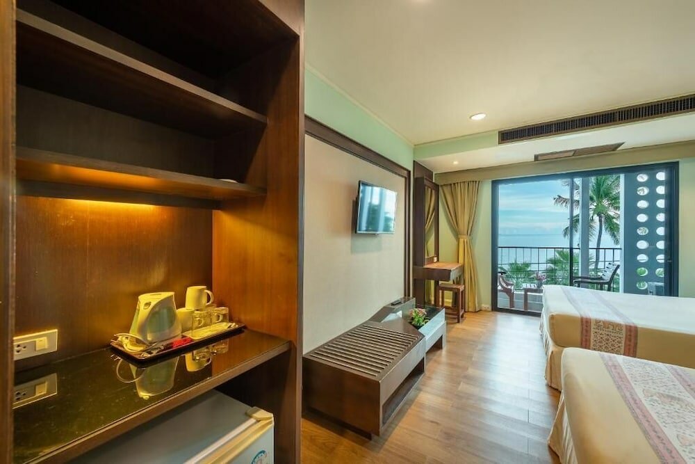 Фото The Jomtien Twelve