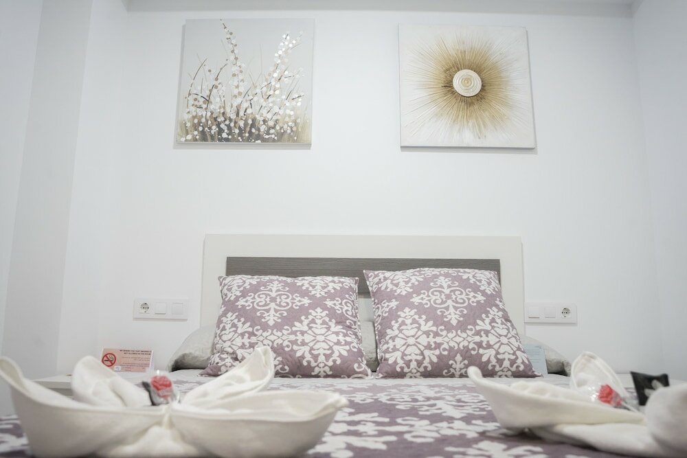 Фото Hostal Goyesco Plaza