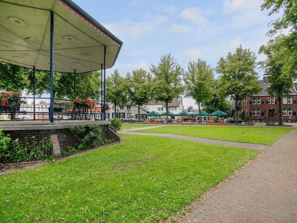 Фото Modern Holiday Home in Grubbenvorst near River Maas