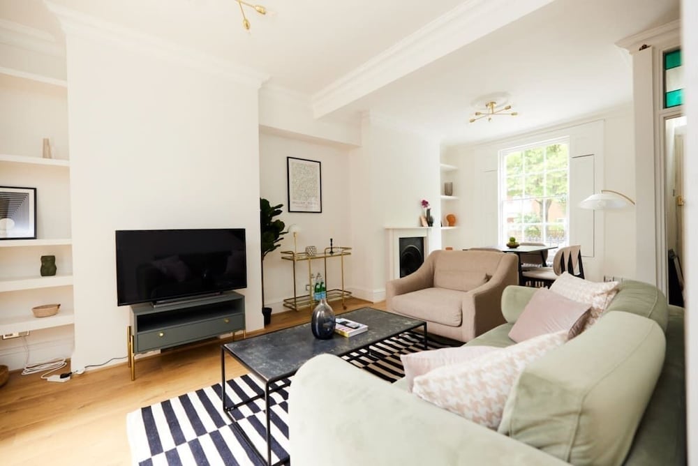 Фото The London Getaway - Seductive 3bdr House With Garden