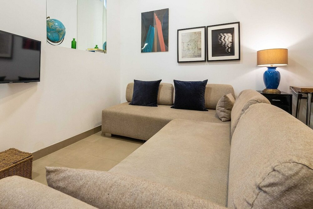 Фото Bright Tower Bridge Nest