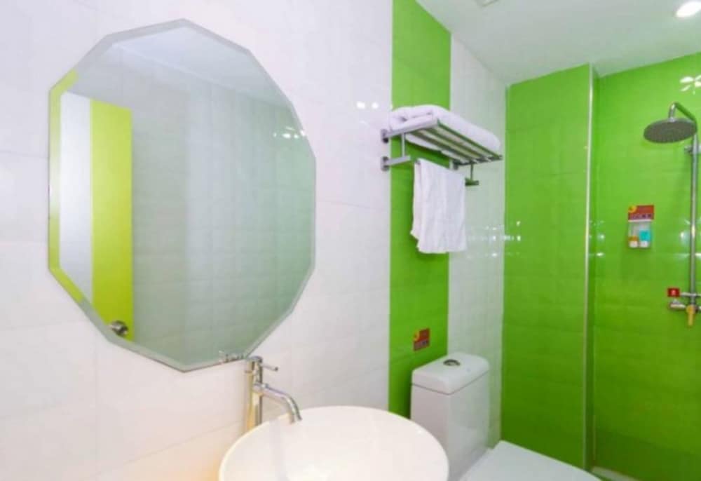 Фото Heng 8 Hotel Tonglu South Yingchun Road