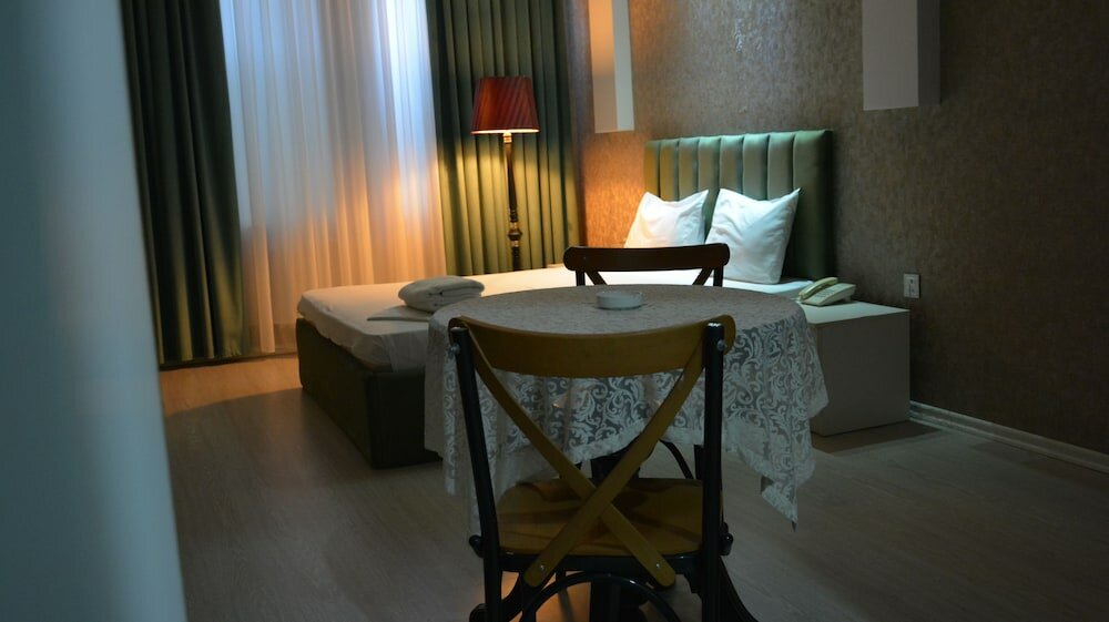 Фото Perron Hotel