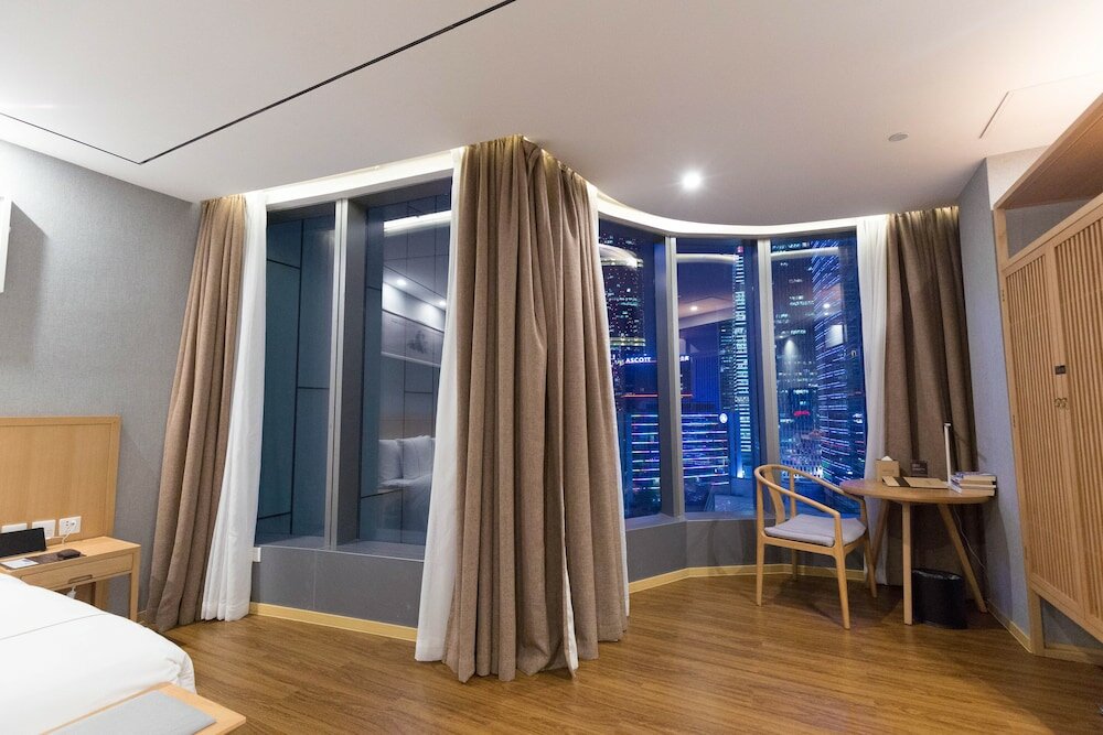 Фото H'Elite Hotel