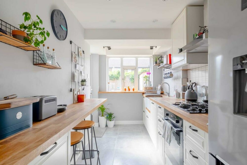 Фото Modern & Spacious 3bd House - Canning Town