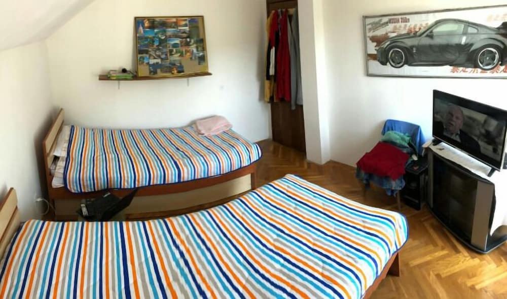 Фото House near Cetinje