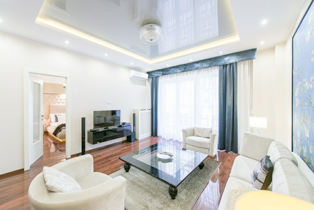 Фото Venus Apartments - Liberty Bridge