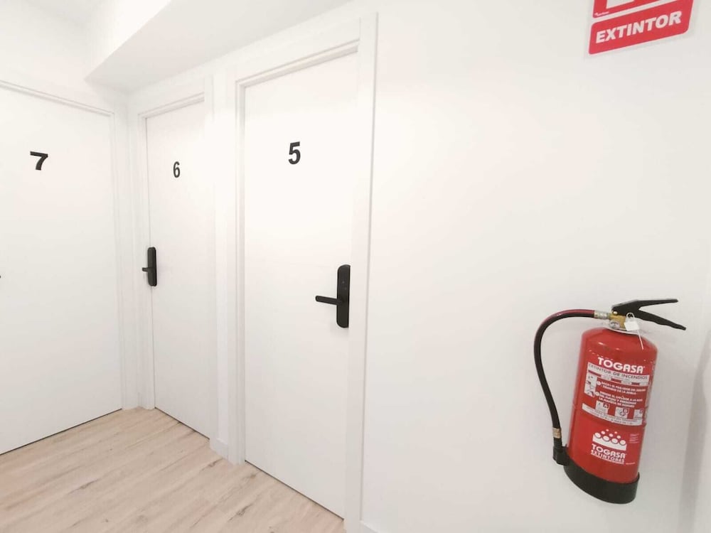 Фото Hostal Carmen by gaiarooms