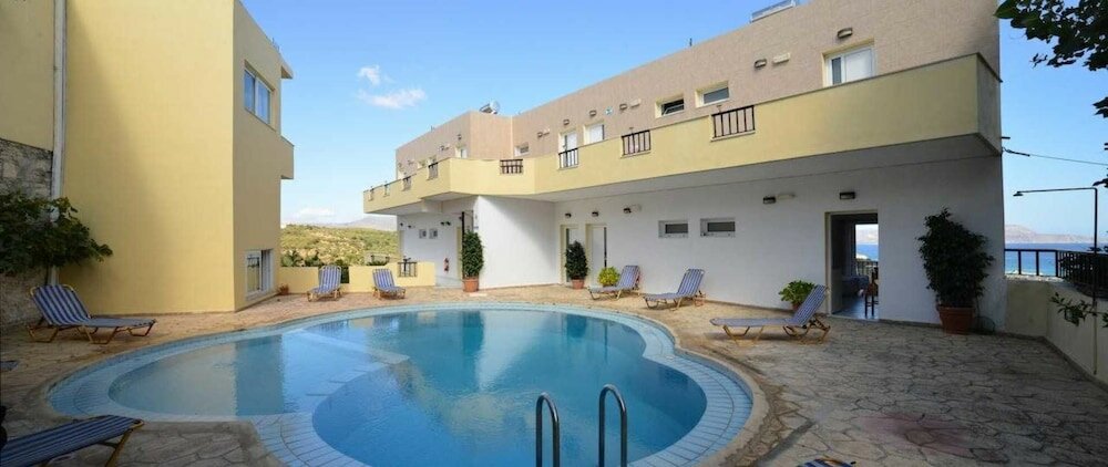 Фото Kaloudis Apartments