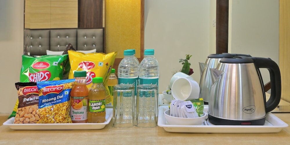 Фото Hotel Oak plaza New Delhi