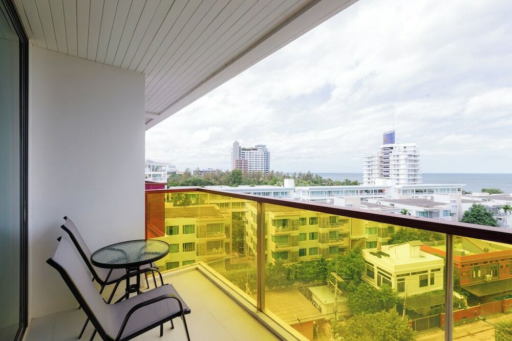 Фото Rocco Huahin Condominium