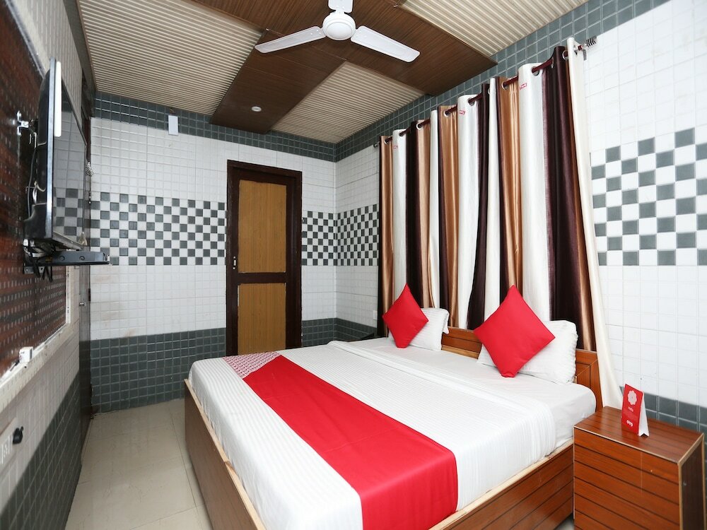 Фото Oyo 28835 Hotel Star