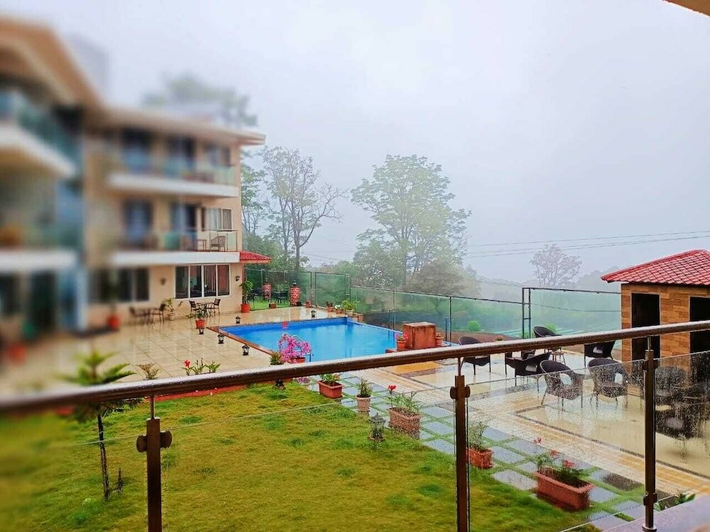 Фото Bliss County Resort