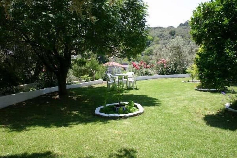 Фото Villa Meroulas