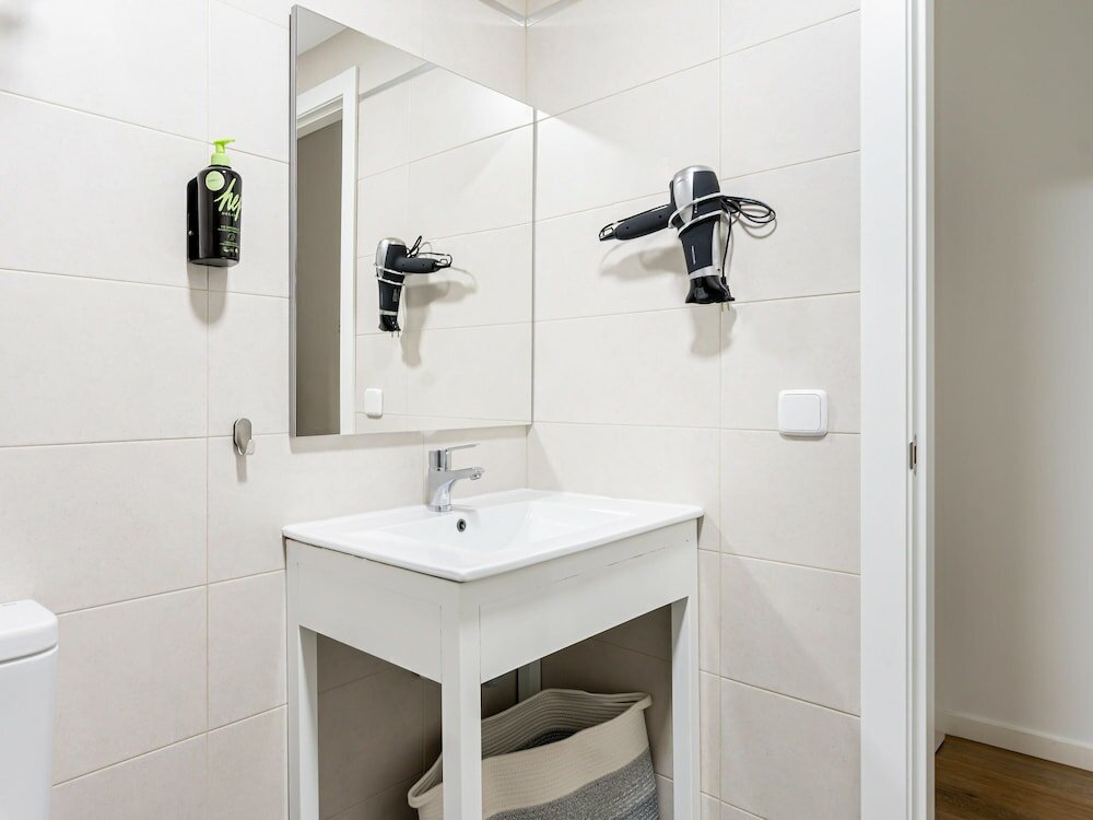 Фото Limehome Madrid La Bolsa