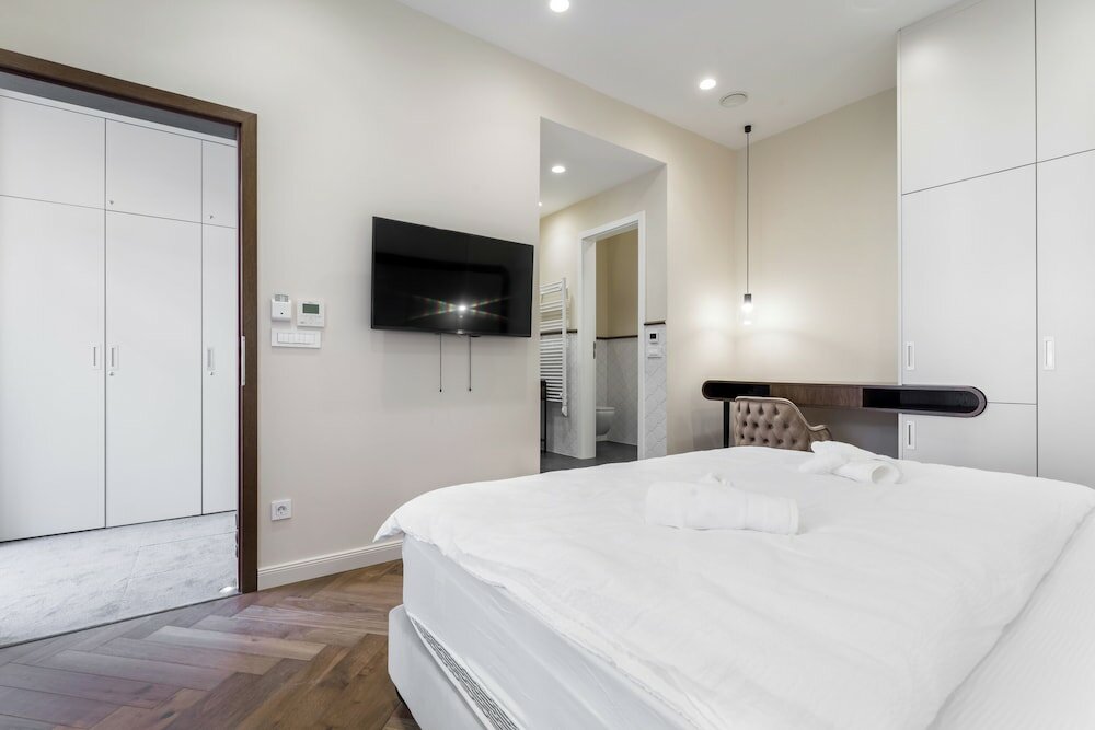 Фото Budapest Eye Boutique Suites by BQA