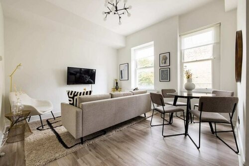 Гостиница The Kensington And Chelsea Classic - Glamorous 2bdr Flat в Лондоне