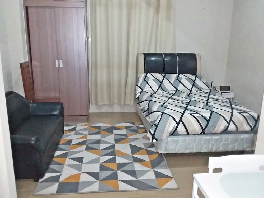 Фото Henry's Newport