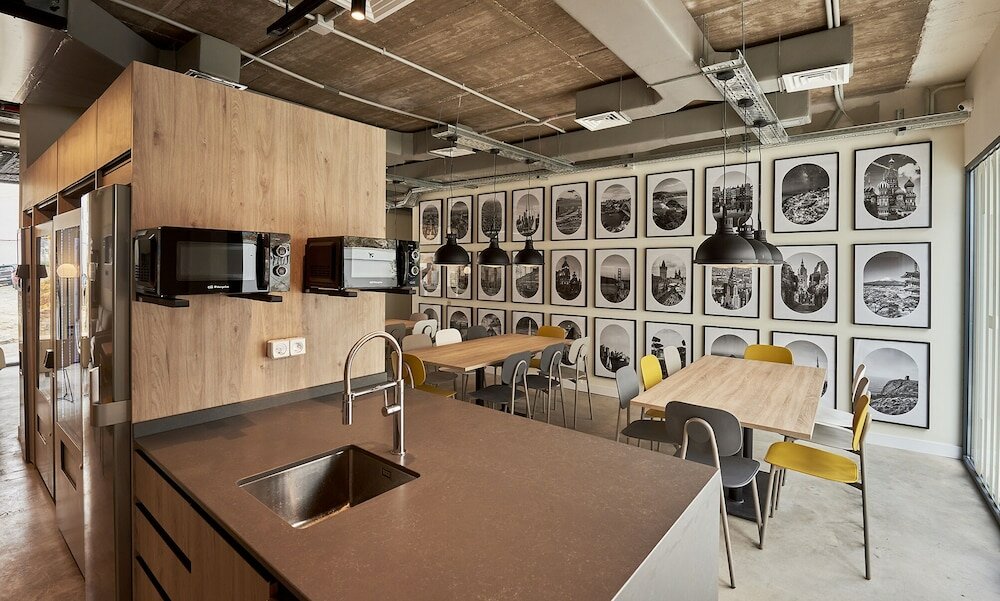 Фото HostelFly Madrid Airport