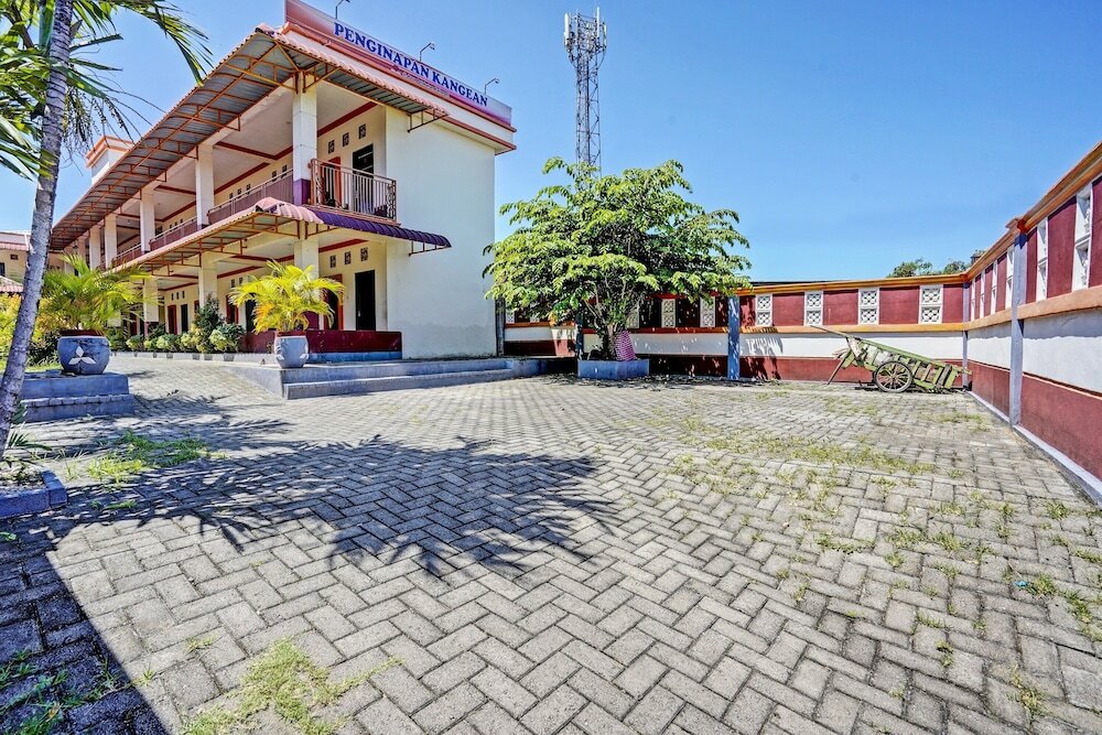 Фото Spot On 92527 Penginapan Kangean Syariah