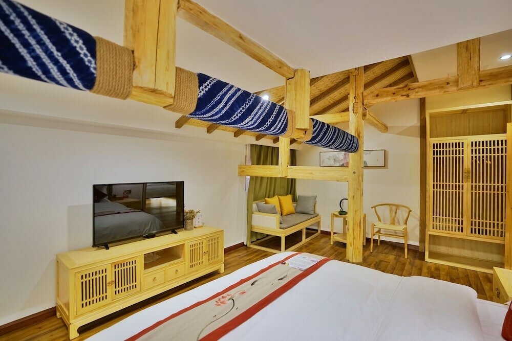 Фото Yuexijiang Boutique Holiday Hotel