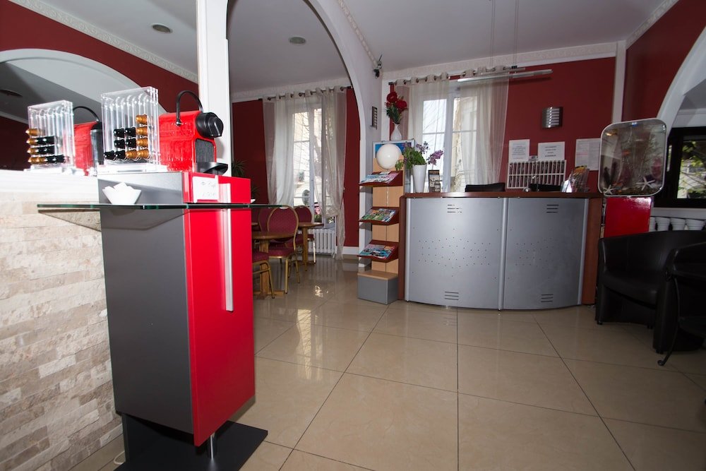 Фото Hotel Parisien