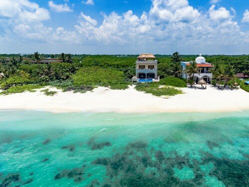 Гостиница Ocean Front Private 3 Bedroom Villa in Akumal