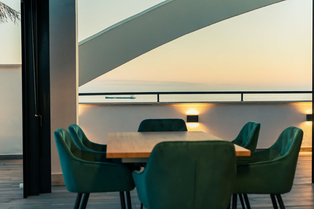 Фото Tower Beach Suite