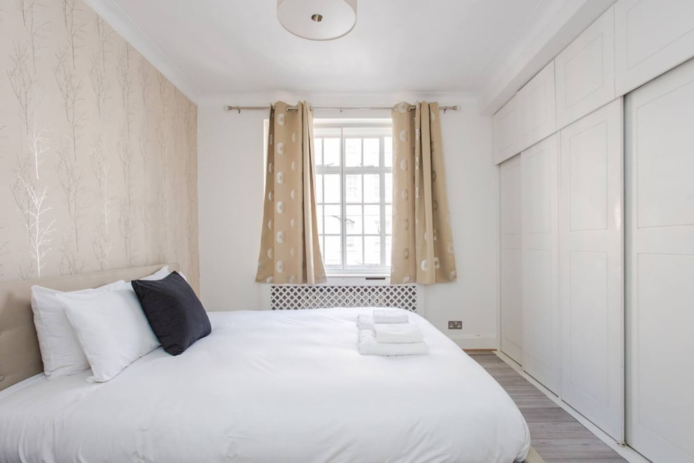 Фото Modern 2 Bedroom Apartment in Marble Arch