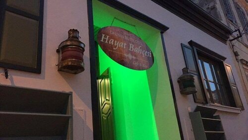 Гостиница Hayat Bahcesi Kucuk Otel в Айвалыке