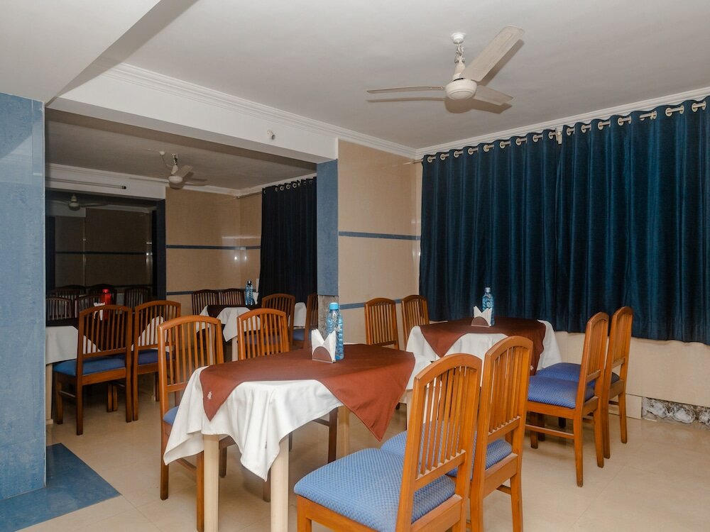 Фото Tuliipstays - Hotel Ashok Bhiwandi