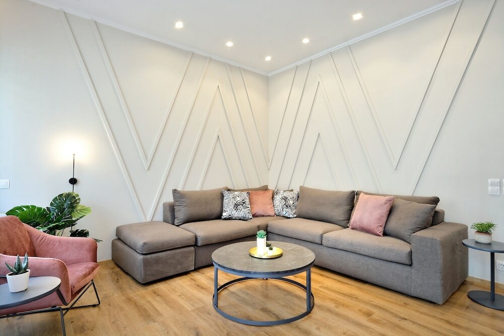 Фото The Flirty Athens