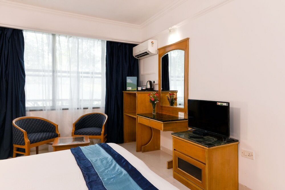 Фото Hotel Mint Salisbury Park