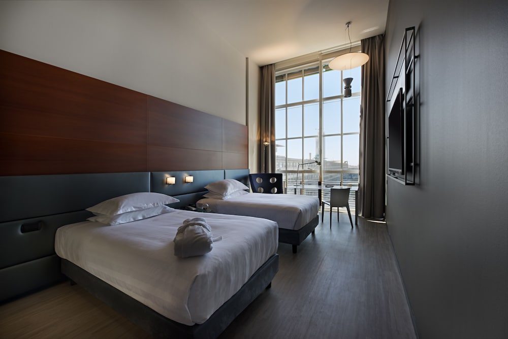 Фото DoubleTree by Hilton Turin Lingotto