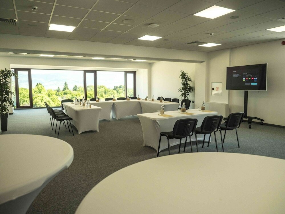 Фото The Five Elements Hotel