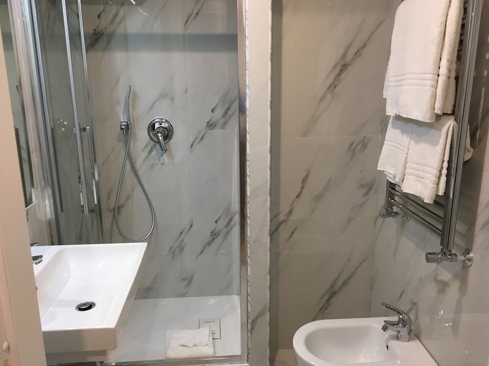 Фото Affreschi a San Pietro