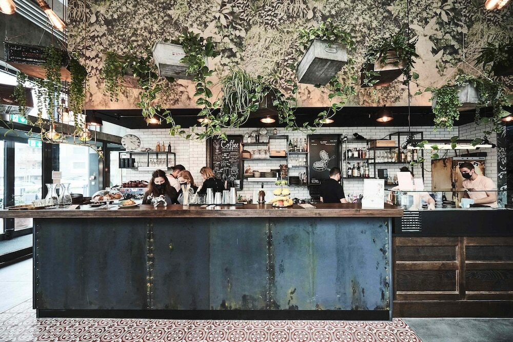 Фото Gubelhof Suites