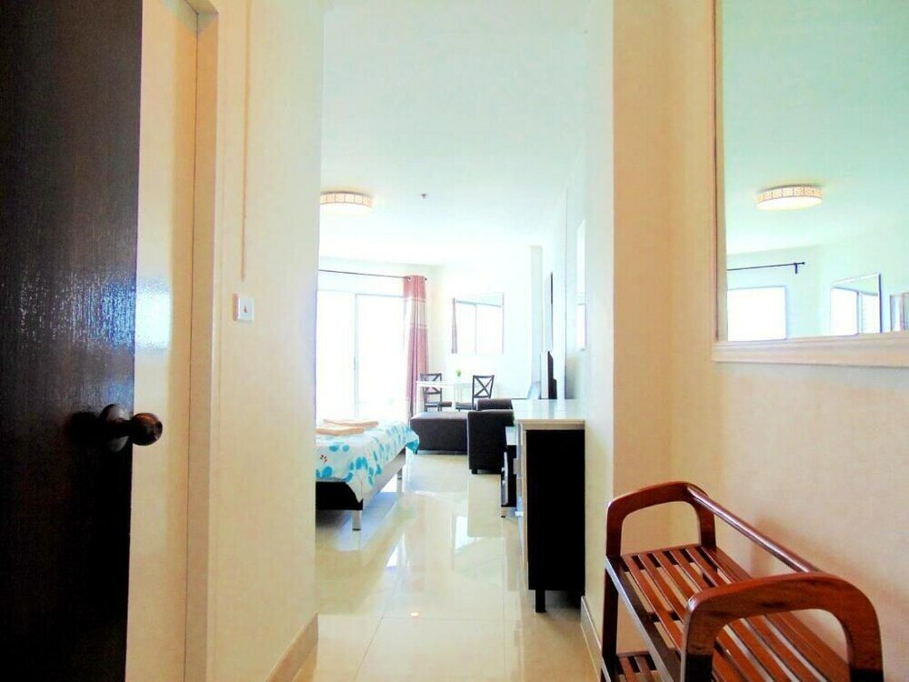 Фото Pattaya Jomtien Holiday Apartments in Jomtien Beach Condominiums