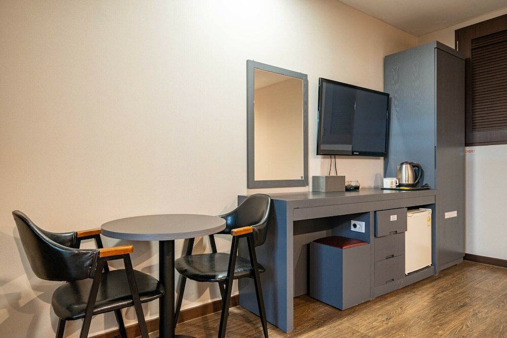 Фото Incheon Airport Hotel June