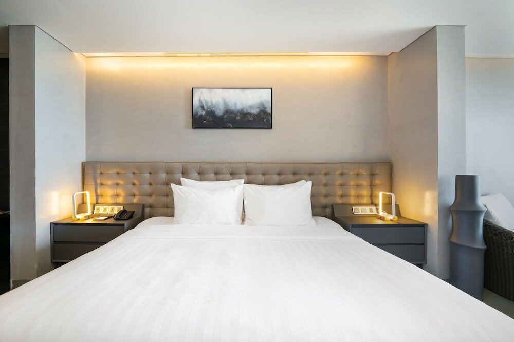 Фото M Suite Danang Beach