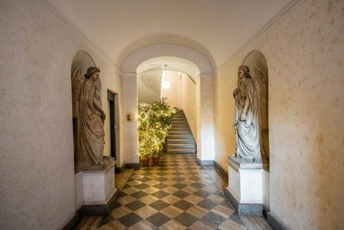 Гостиница Trevi Fountain Superior 3 bdr apartment в Риме
