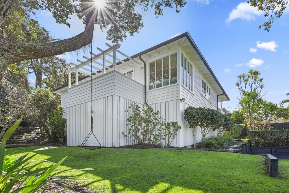 Фото Grey Lynn - Grandeur - Cafe Lifestyle