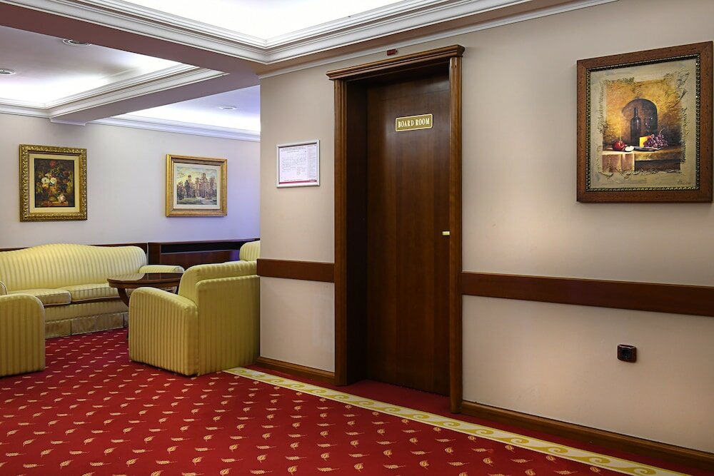 Фото Hotel Kovilovo