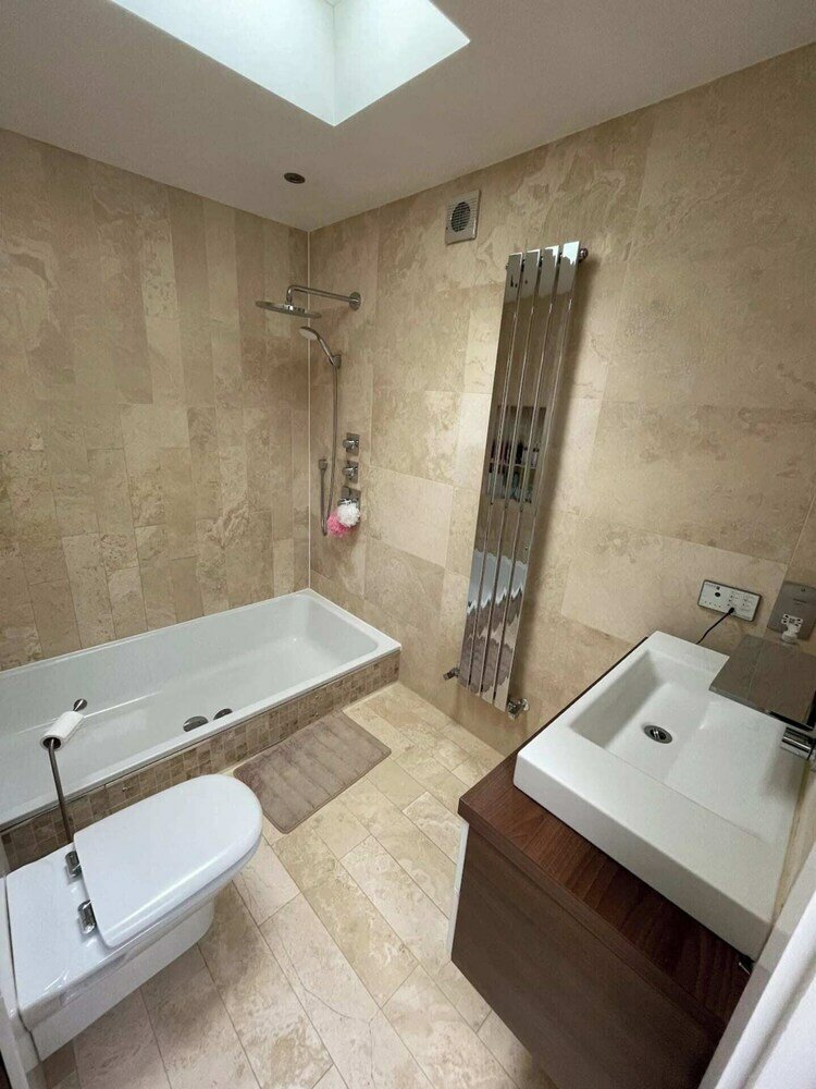 Фото Incredible 5bd House on Private Road - Tulse Hill