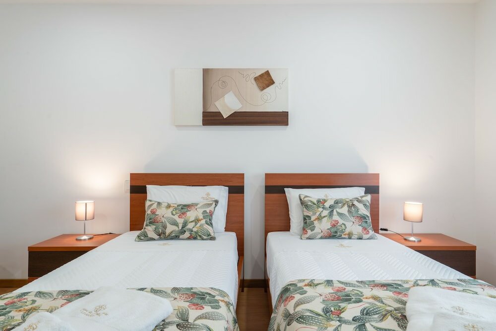 Фото Casa da Petisqueira 61 - Paredes-Oporto